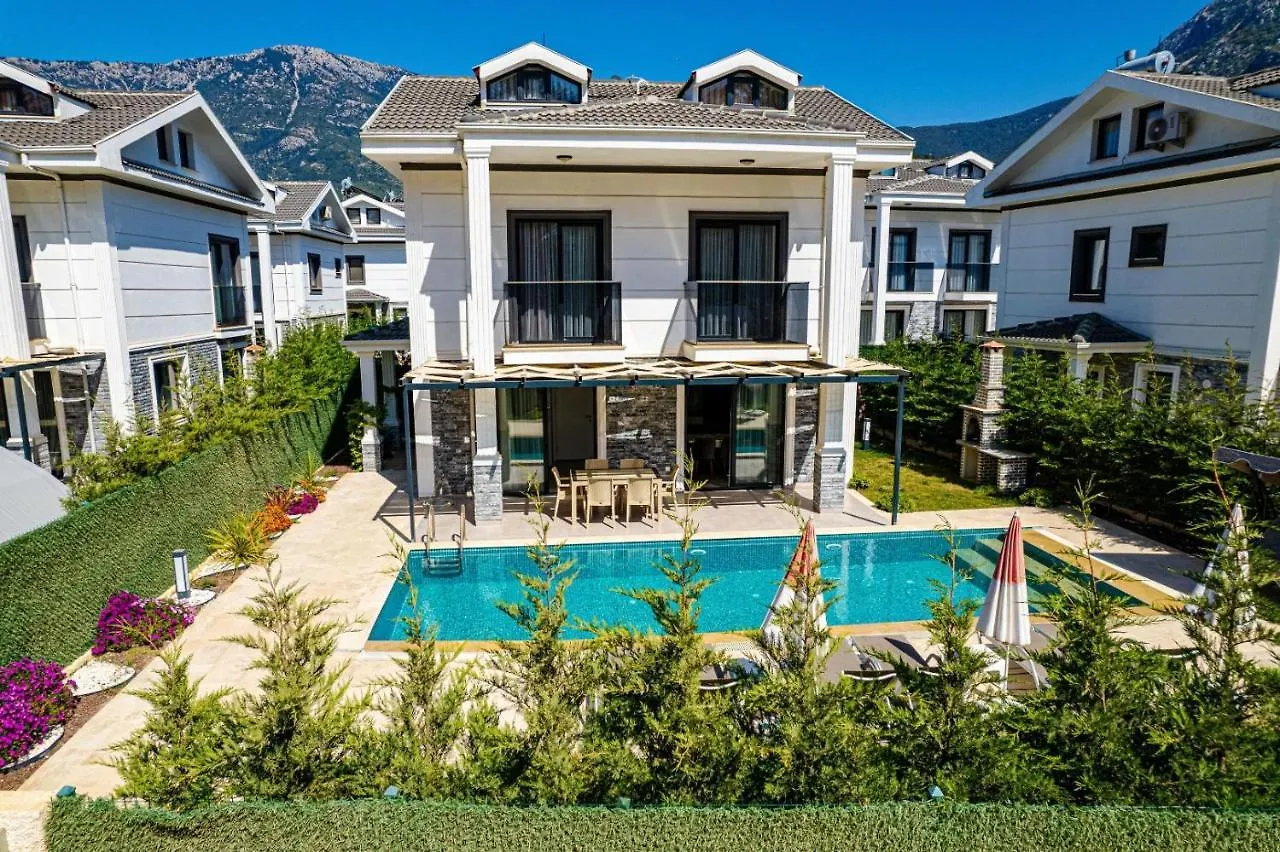 4 Bedroom Holiday Villa In Hisaroenue Oeluedeniz- Gold Rose Φετιγιέ 0*,