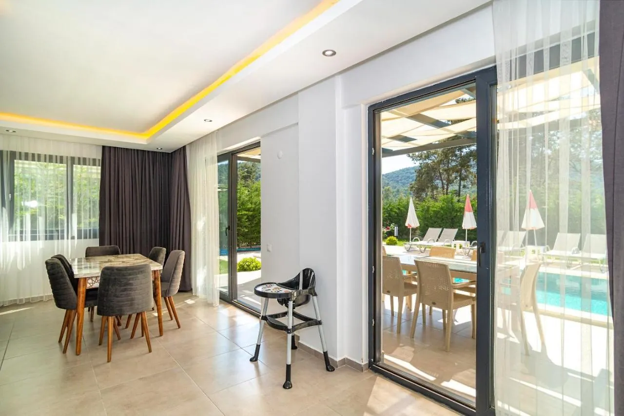 4 Bedroom Holiday Villa In Hisaroenue Oeluedeniz- Gold Rose Φετιγιέ