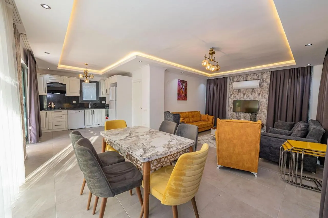 4 Bedroom Holiday Villa In Hisaroenue Oeluedeniz- Gold Rose Φετιγιέ