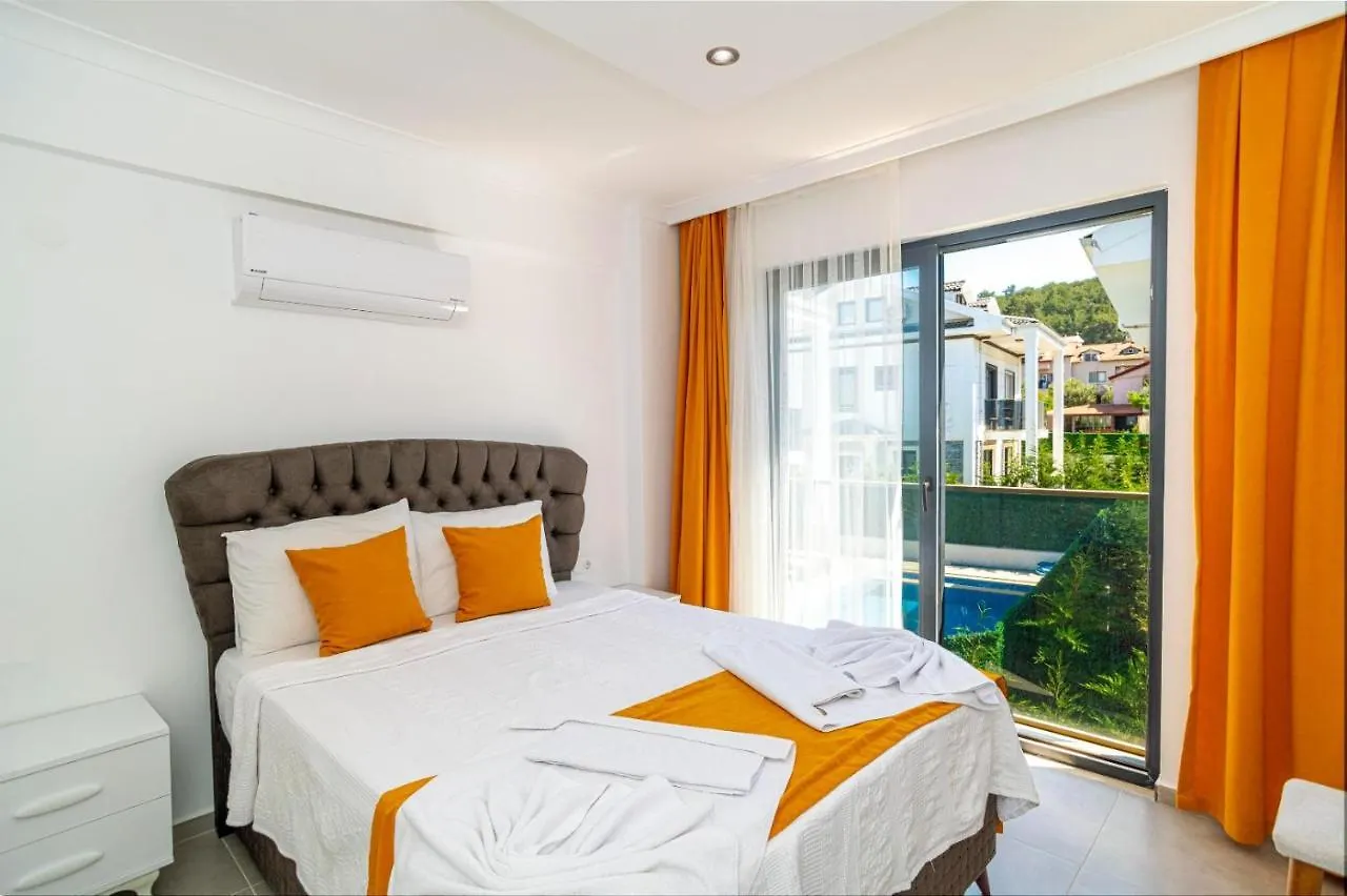4 Bedroom Holiday Villa In Hisaroenue Oeluedeniz- Gold Rose Φετιγιέ