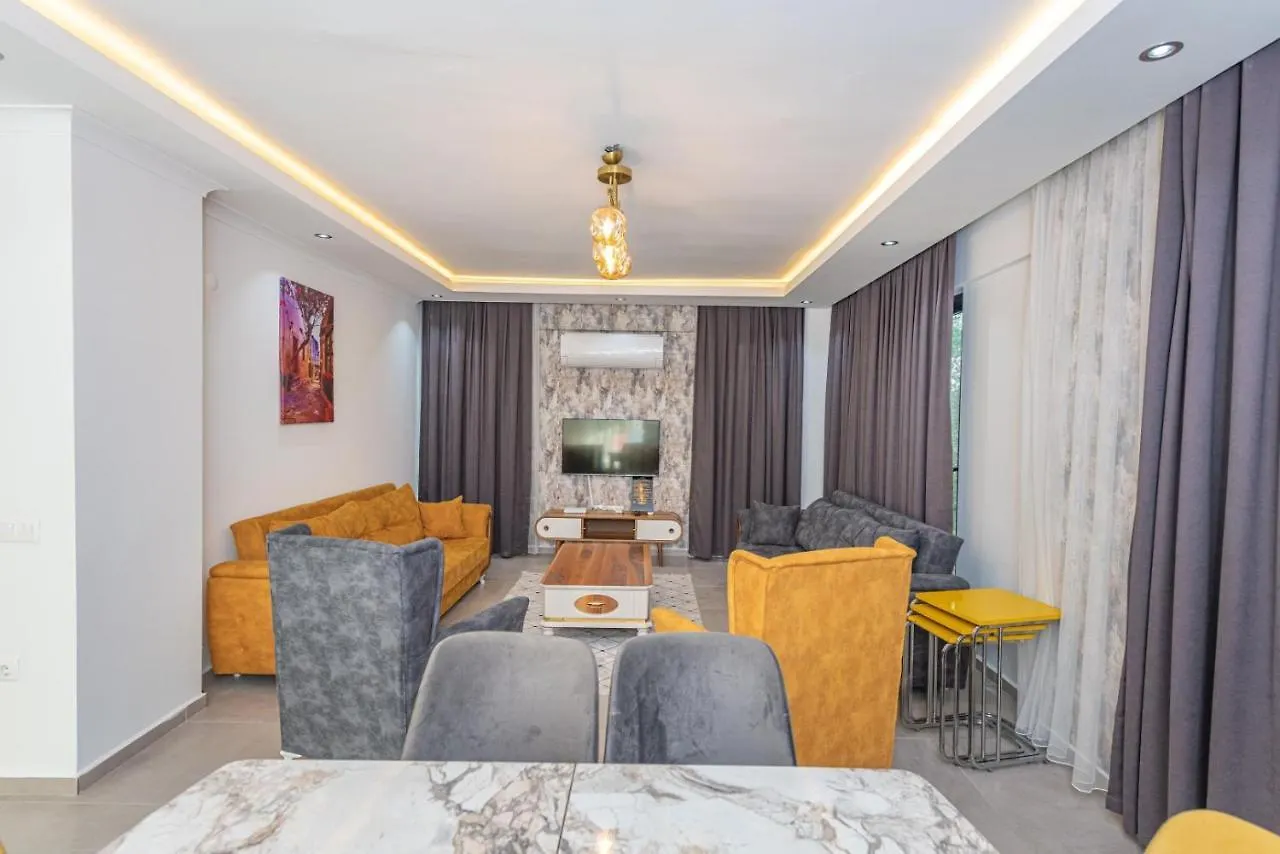 4 Bedroom Holiday Villa In Hisaroenue Oeluedeniz- Gold Rose Fethiye