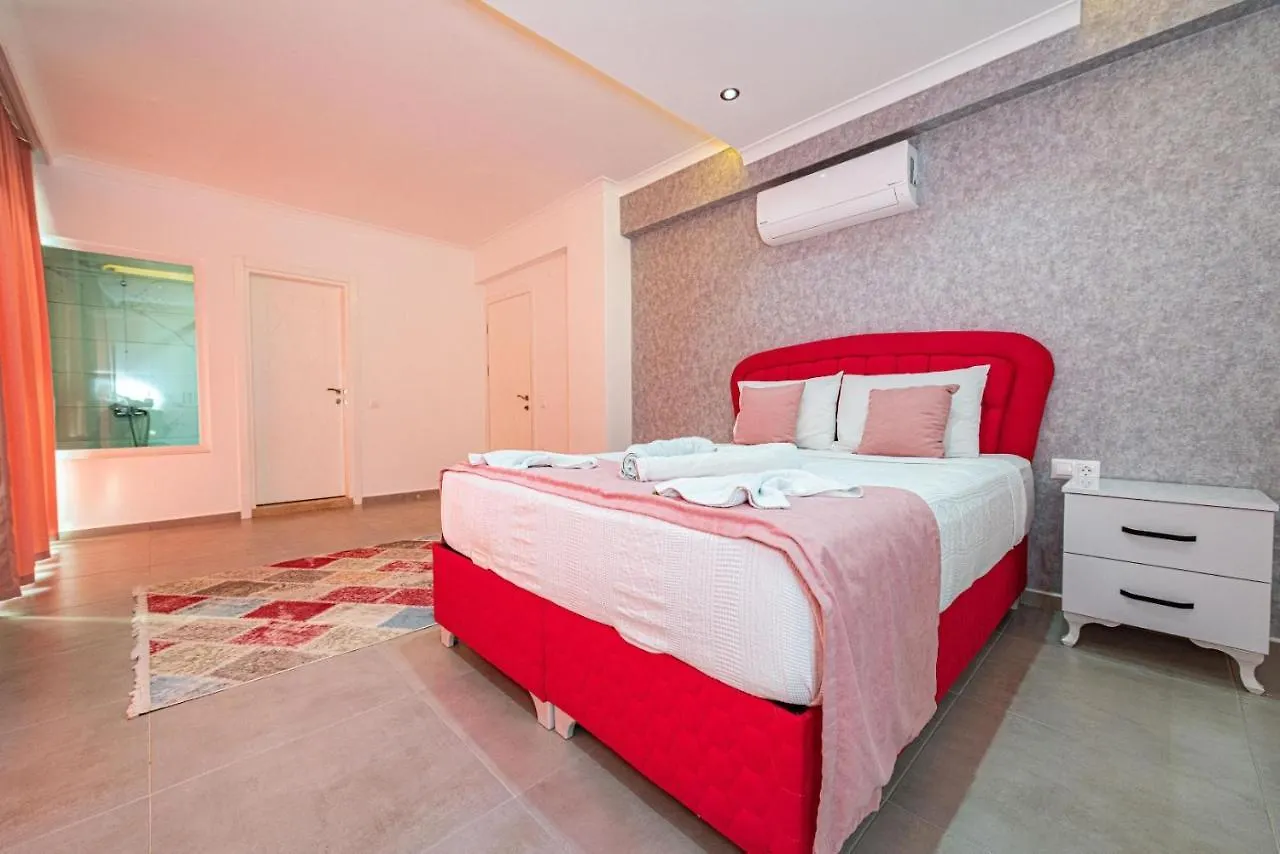 4 Bedroom Holiday Villa In Hisaroenue Oeluedeniz- Gold Rose Fethiye 0*,  Turkey