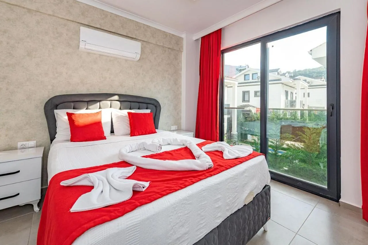 4 Bedroom Holiday Villa In Hisaroenue Oeluedeniz- Gold Rose Fethiye 0*,