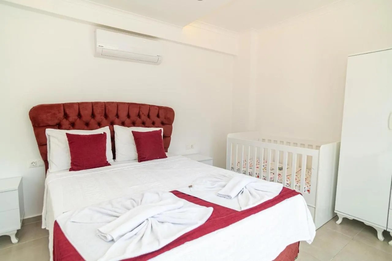 4 Bedroom Holiday Villa In Hisaroenue Oeluedeniz- Gold Rose Fethiye