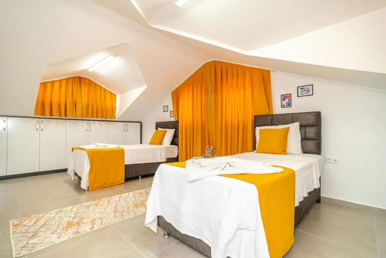 4 Bedroom Holiday Villa In Hisaroenue Oeluedeniz- Gold Rose Fethiye